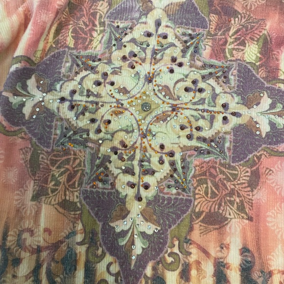 Fitted long sleeve design with jewels bundle - Picture 5 of 7